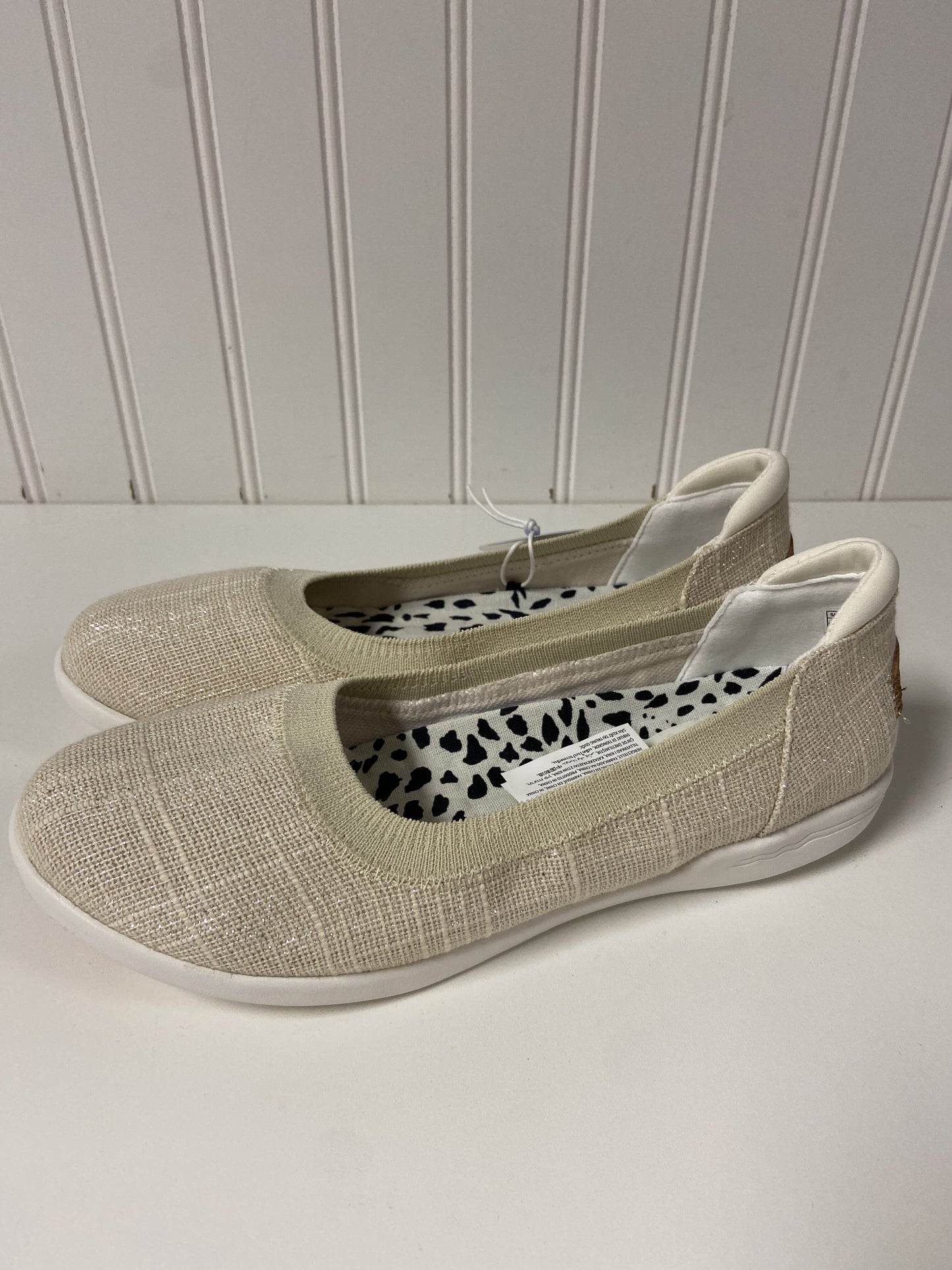 Shoes Flats By Hey Dude  Size: 6