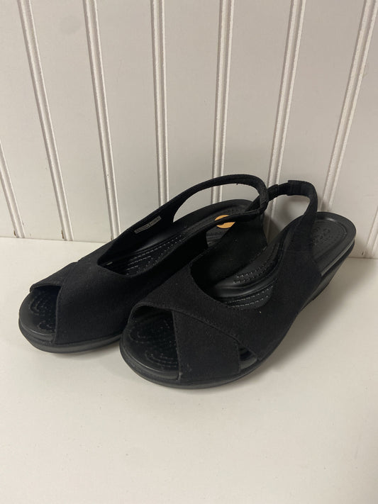 Sandals Heels Wedge By Crocs  Size: 5