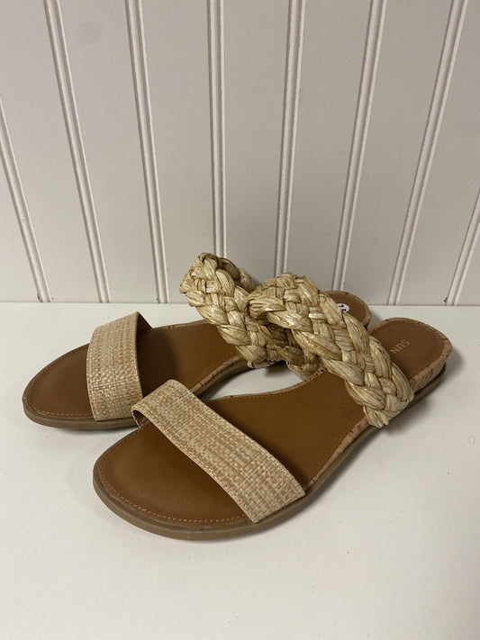 Sandals Flats By Clothes Mentor  Size: 7.5