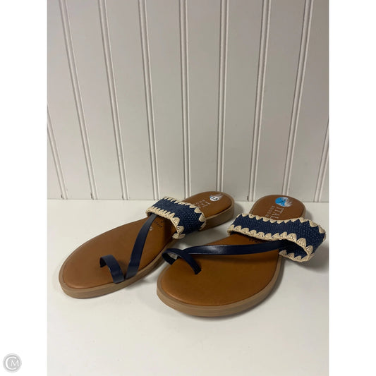 Sandals Flats By Italian Shoemakers In Blue & White, Size: 7.5