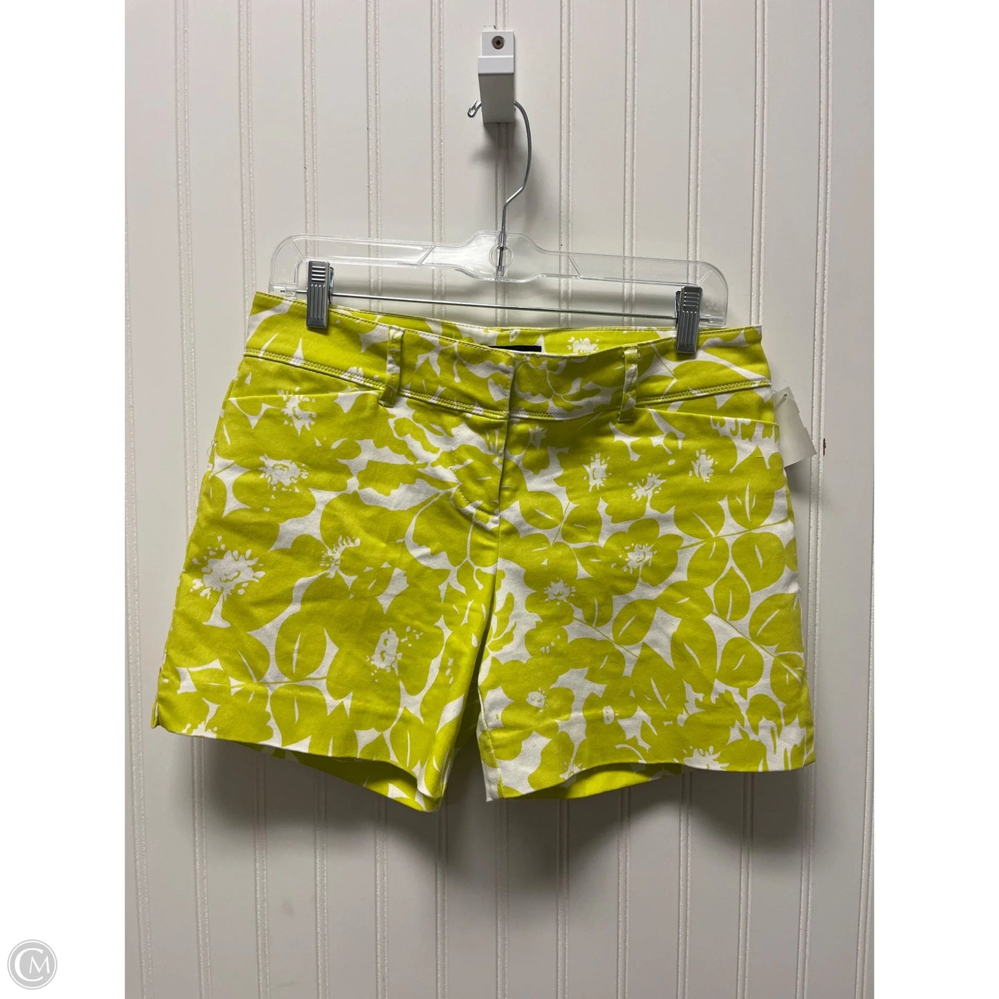 Shorts By Limited In Green, Size: 4