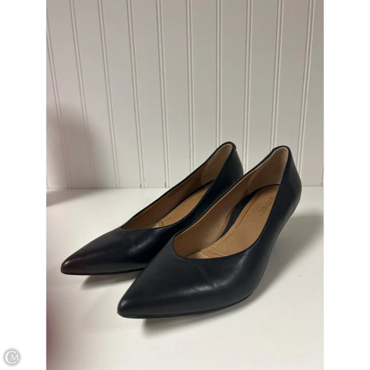 Shoes Heels Kitten By Vionic In Black, Size: 7