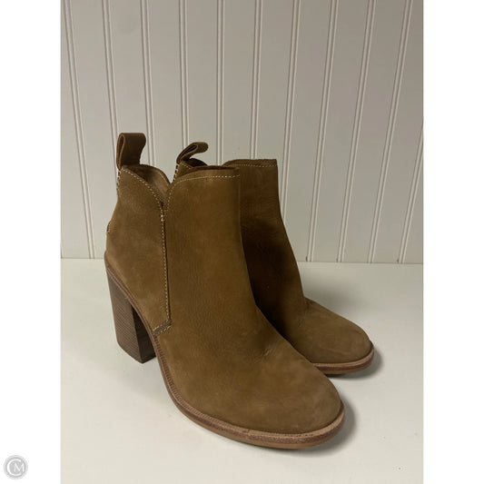 Boots Designer By Ugg In Tan, Size: 9
