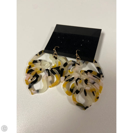 Earrings Dangle/drop By Clothes Mentor, Size: 1