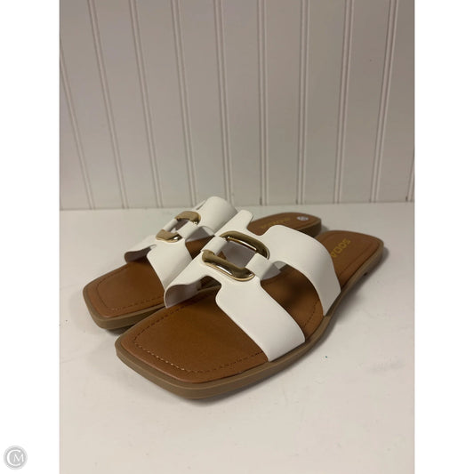 Sandals Flats By Soda In White, Size: 10