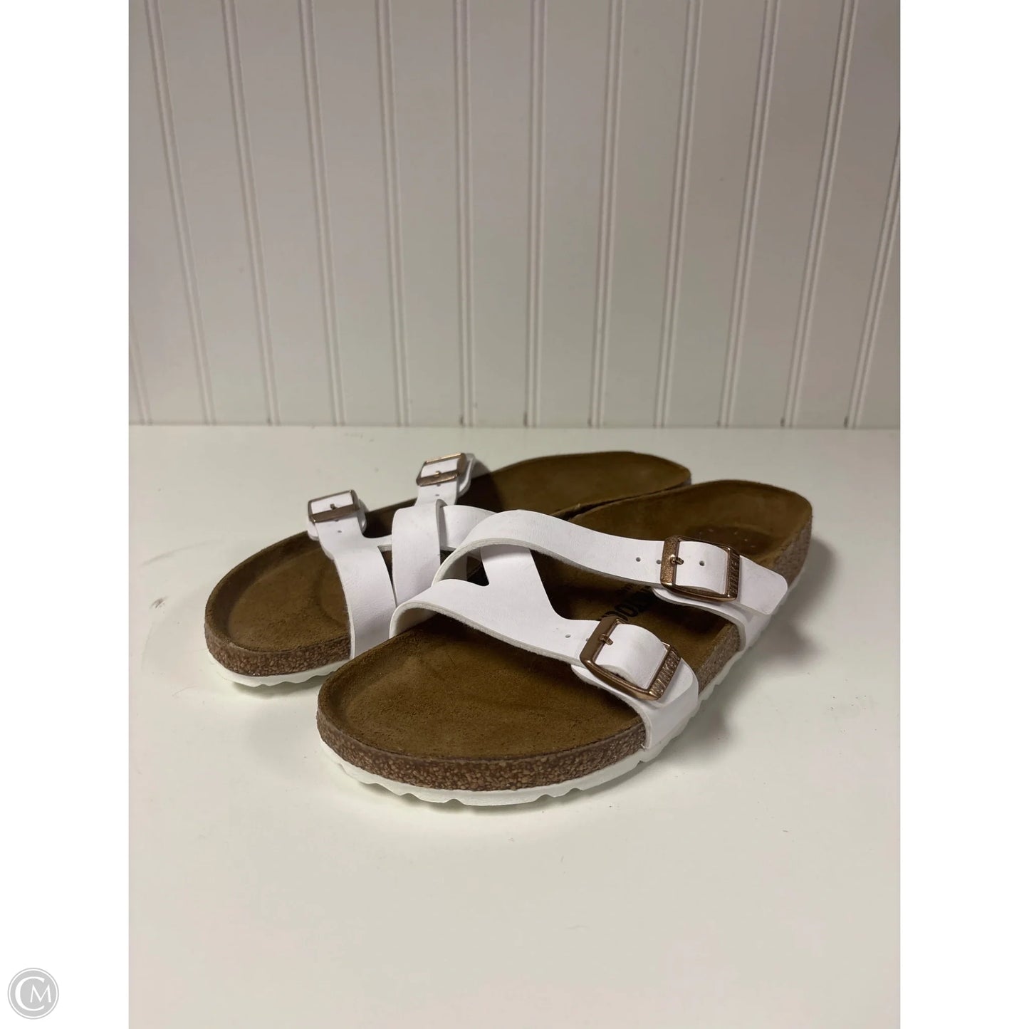Sandals Flats By Birkenstock In White, Size: 9