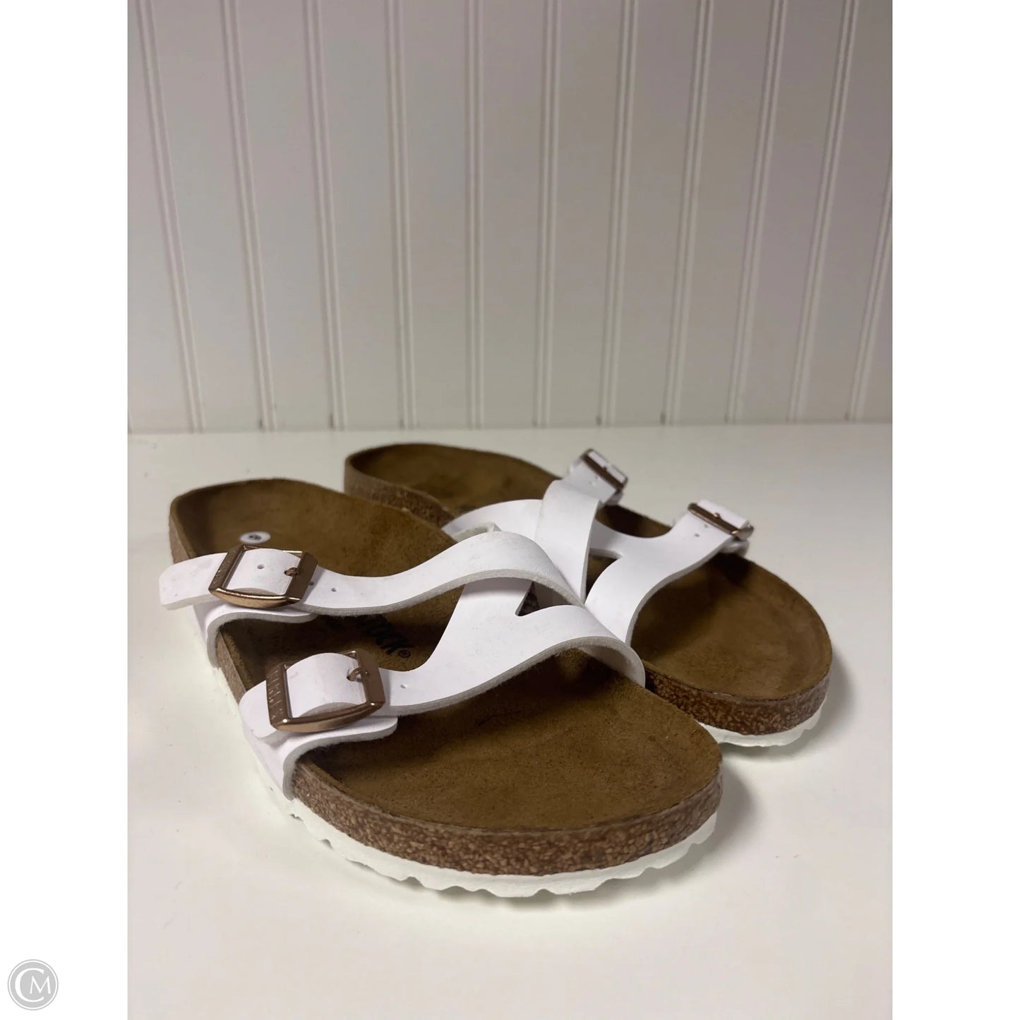 Sandals Flats By Birkenstock In White, Size: 9