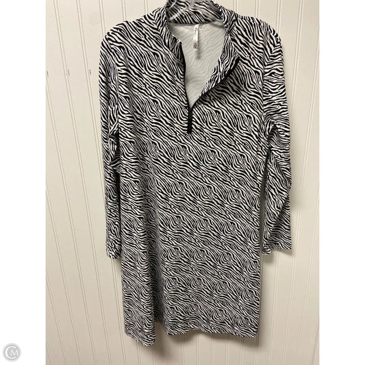 Dress Casual Short By Clothes Mentor In Zebra Print, Size: M