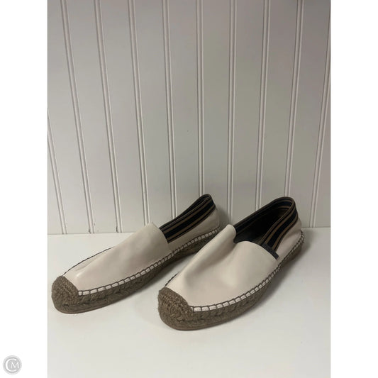 Shoes Flats By Clothes Mentor In Cream, Size: 9