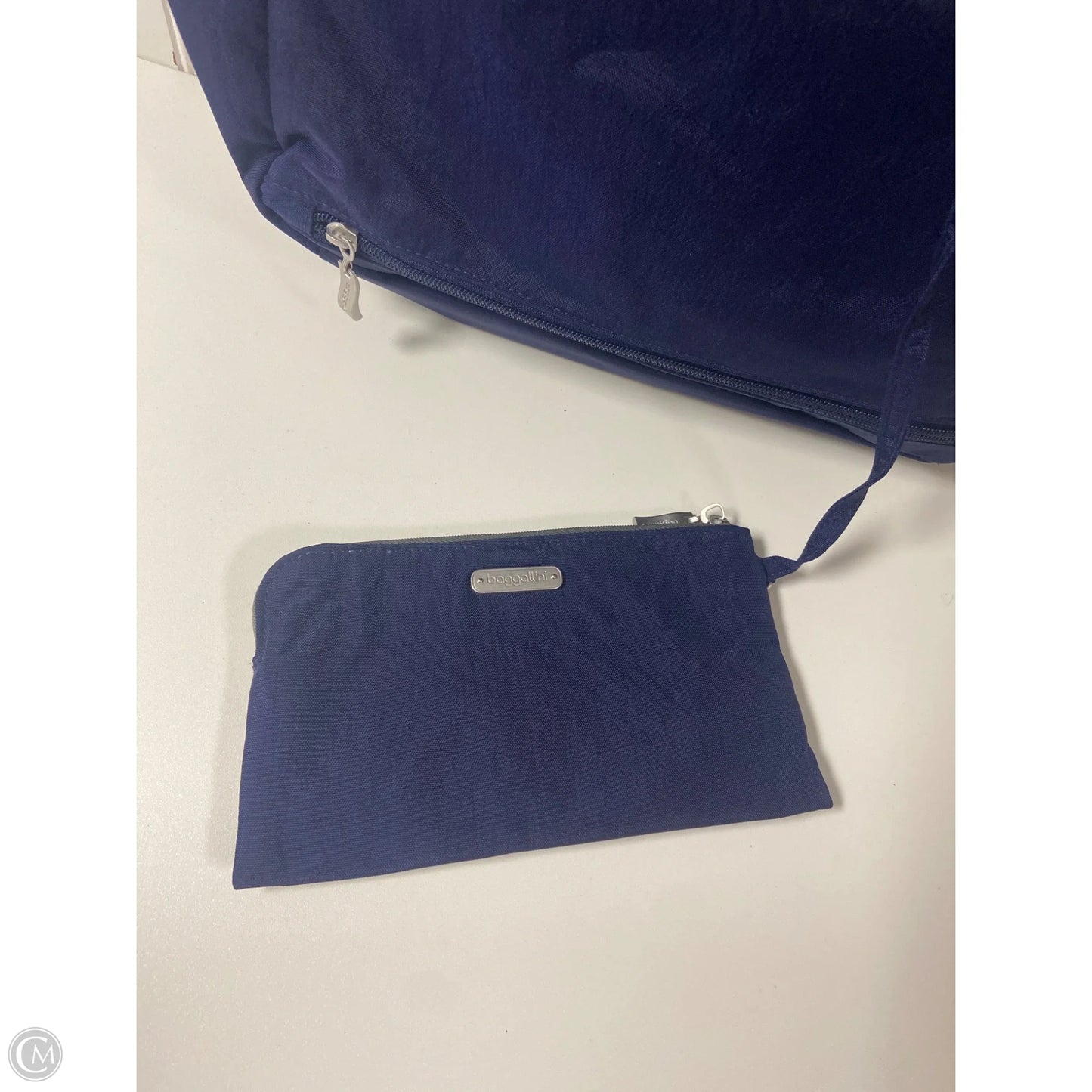 Handbag By Baggallini, Size: Medium