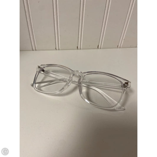Sunglasses By Clothes Mentor, Size: Small