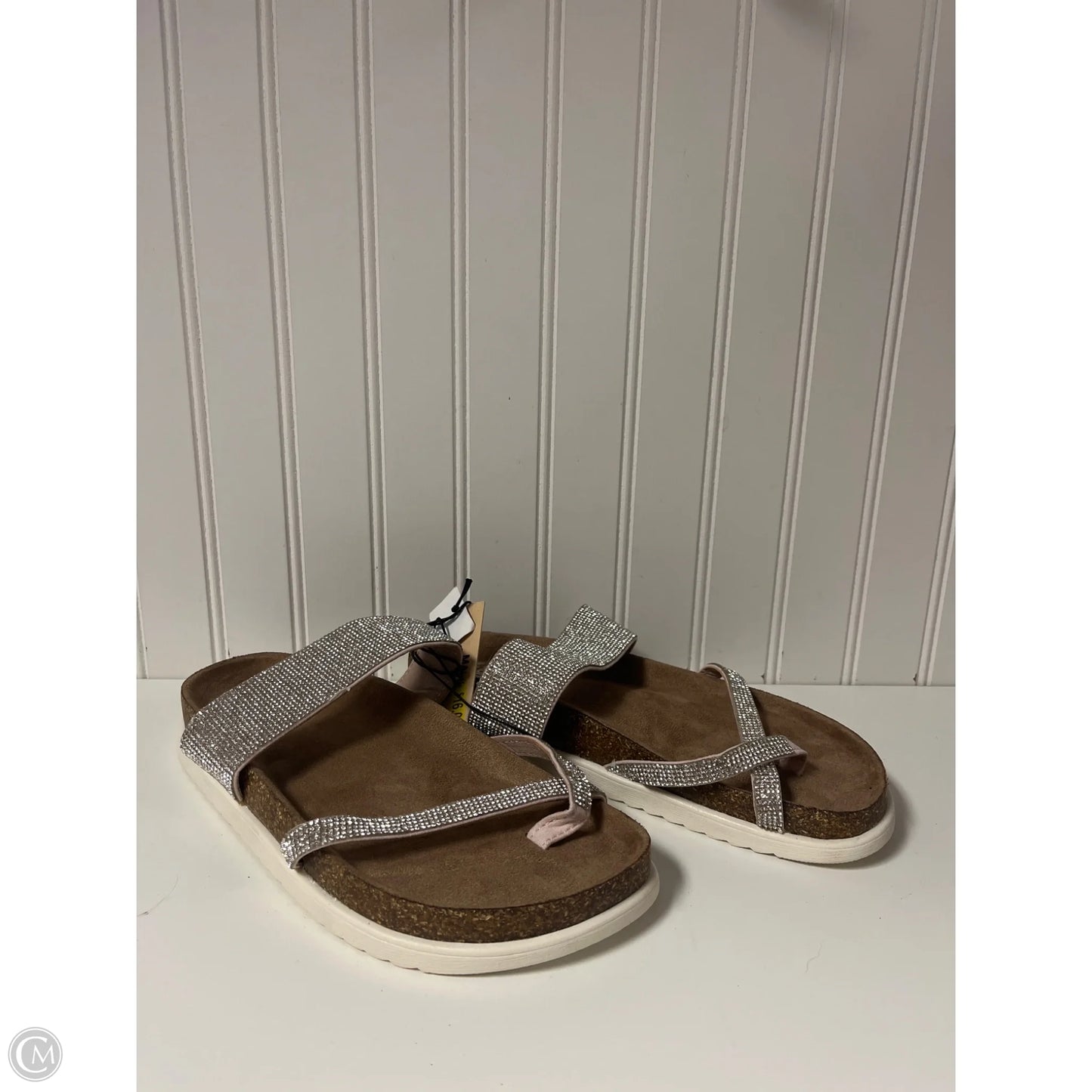 Sandals Flats By Madden Nyc In Tan, Size: 9