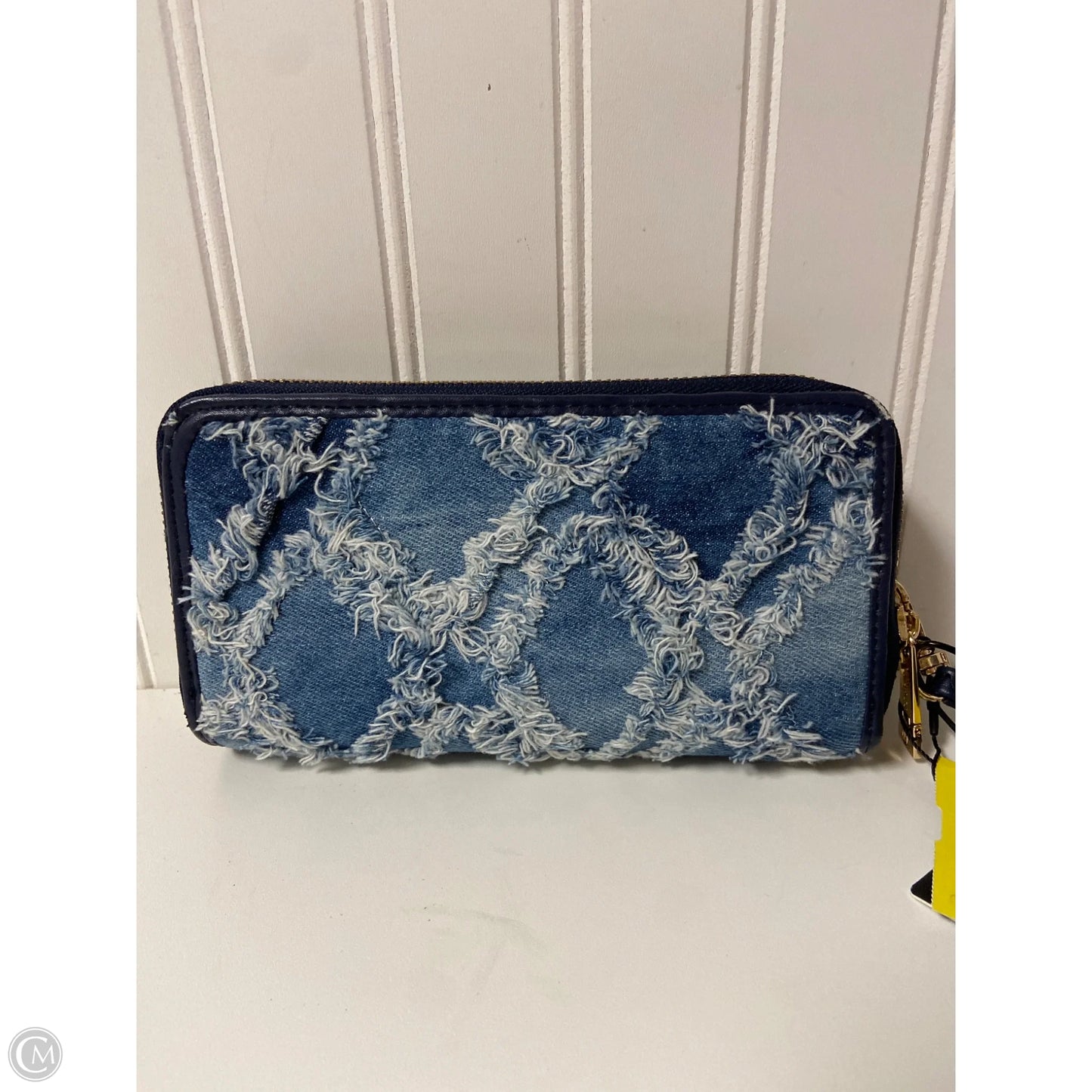 Wallet By Clothes Mentor, Size: Large