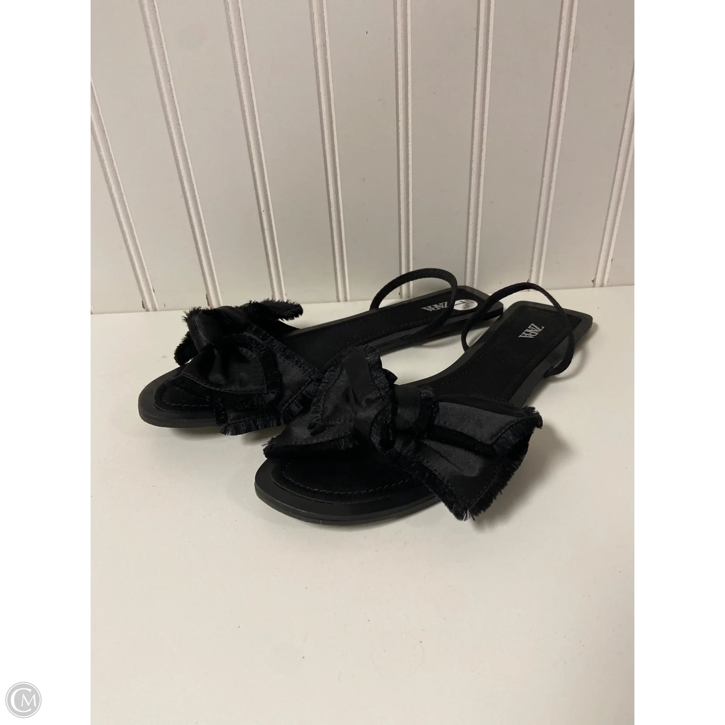 Sandals Flats By Zara In Black, Size: 7.5