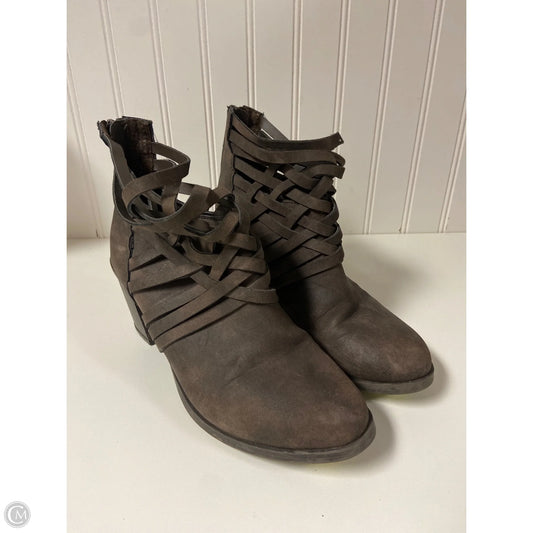 Boots Ankle Heels By Me Too In Brown, Size: 8