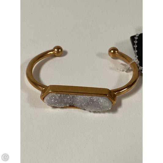 Bracelet Cuff By Clothes Mentor, Size: 1