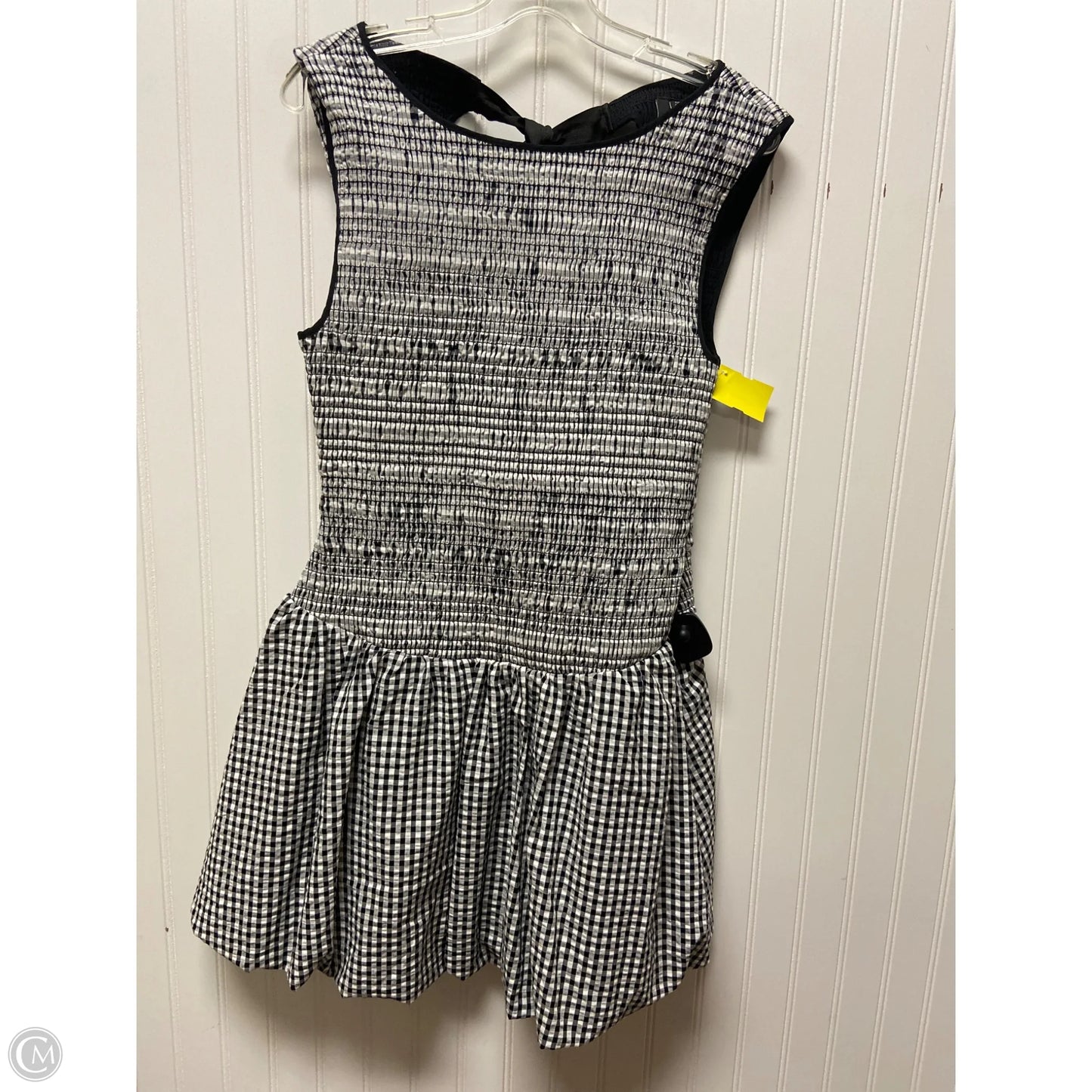 Dress Casual Short By Cmc In Black & White, Size: M