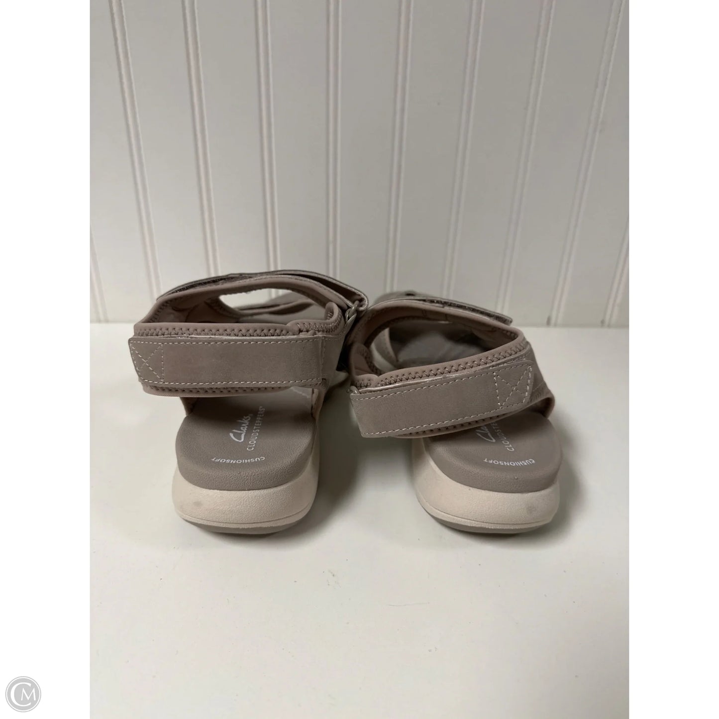 Sandals Flats By Clarks In Taupe, Size: 8