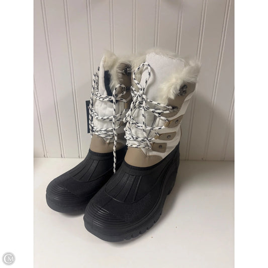 Boots Snow By Clothes Mentor In Black & White, Size: 9