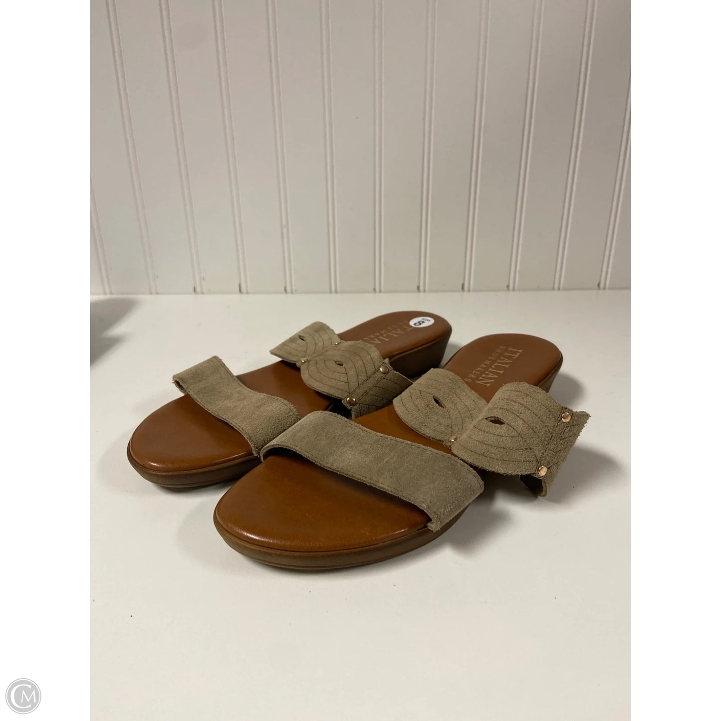 Sandals Flats By Italian Shoemakers In Taupe, Size: 8