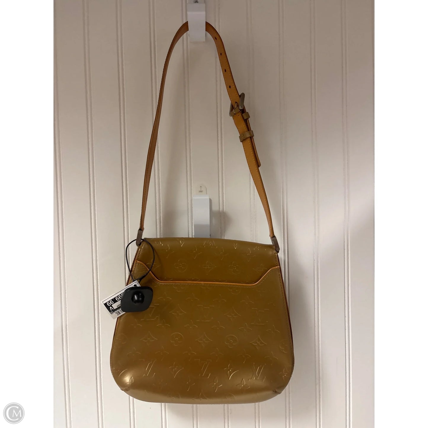 Handbag Luxury Designer By Louis Vuitton, Size: Medium