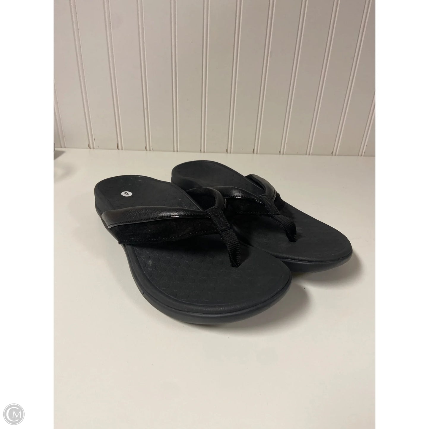 Sandals Flip Flops By Vionic In Black, Size: 9