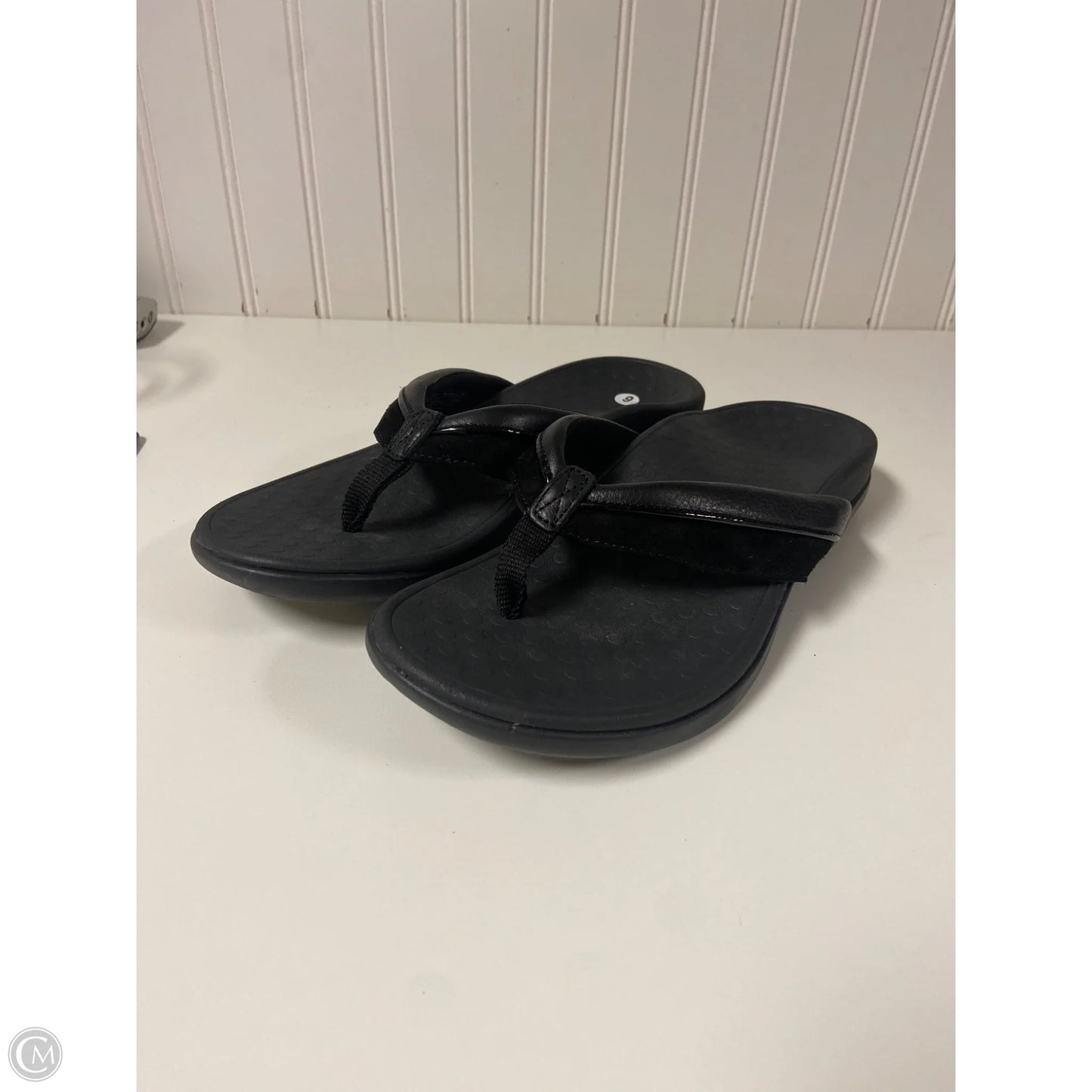 Sandals Flip Flops By Vionic In Black, Size: 9