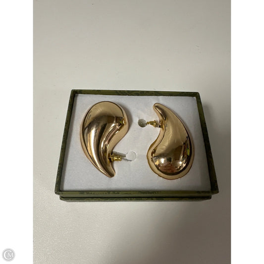 Earrings Statement By Clothes Mentor, Size: 1