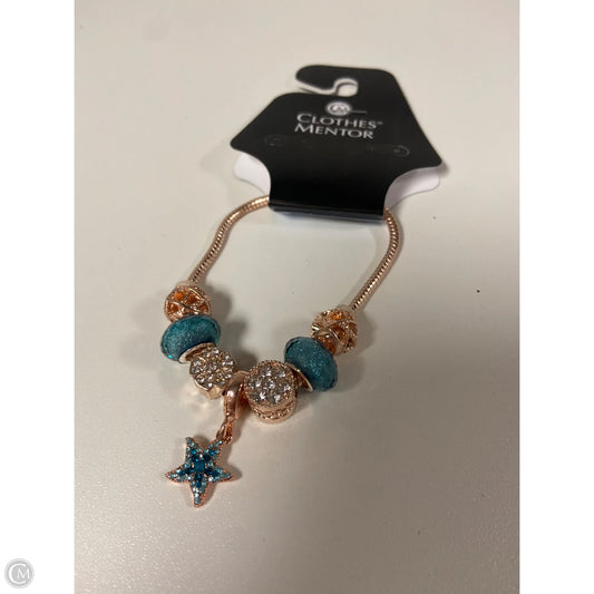 Bracelet Charm By Clothes Mentor, Size: 1
