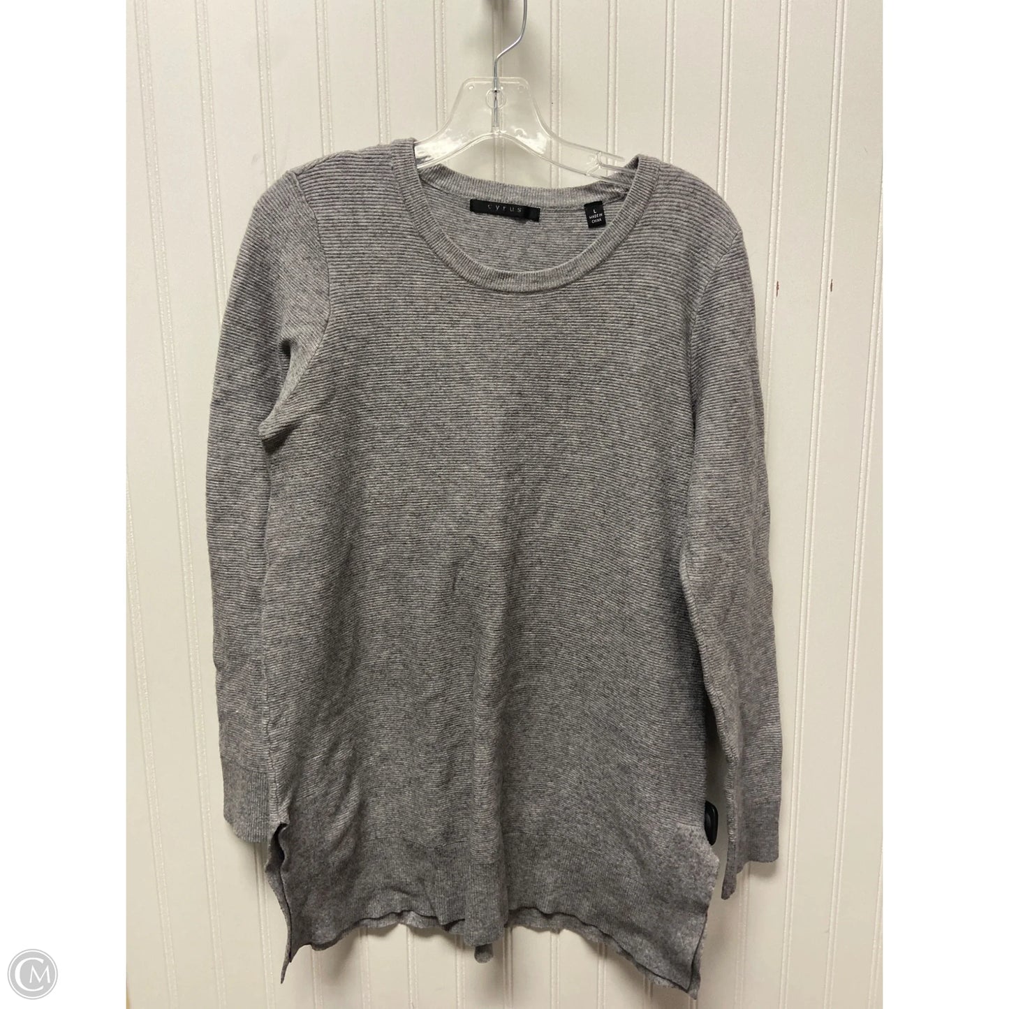 Sweater By Cyrus In Grey, Size: L