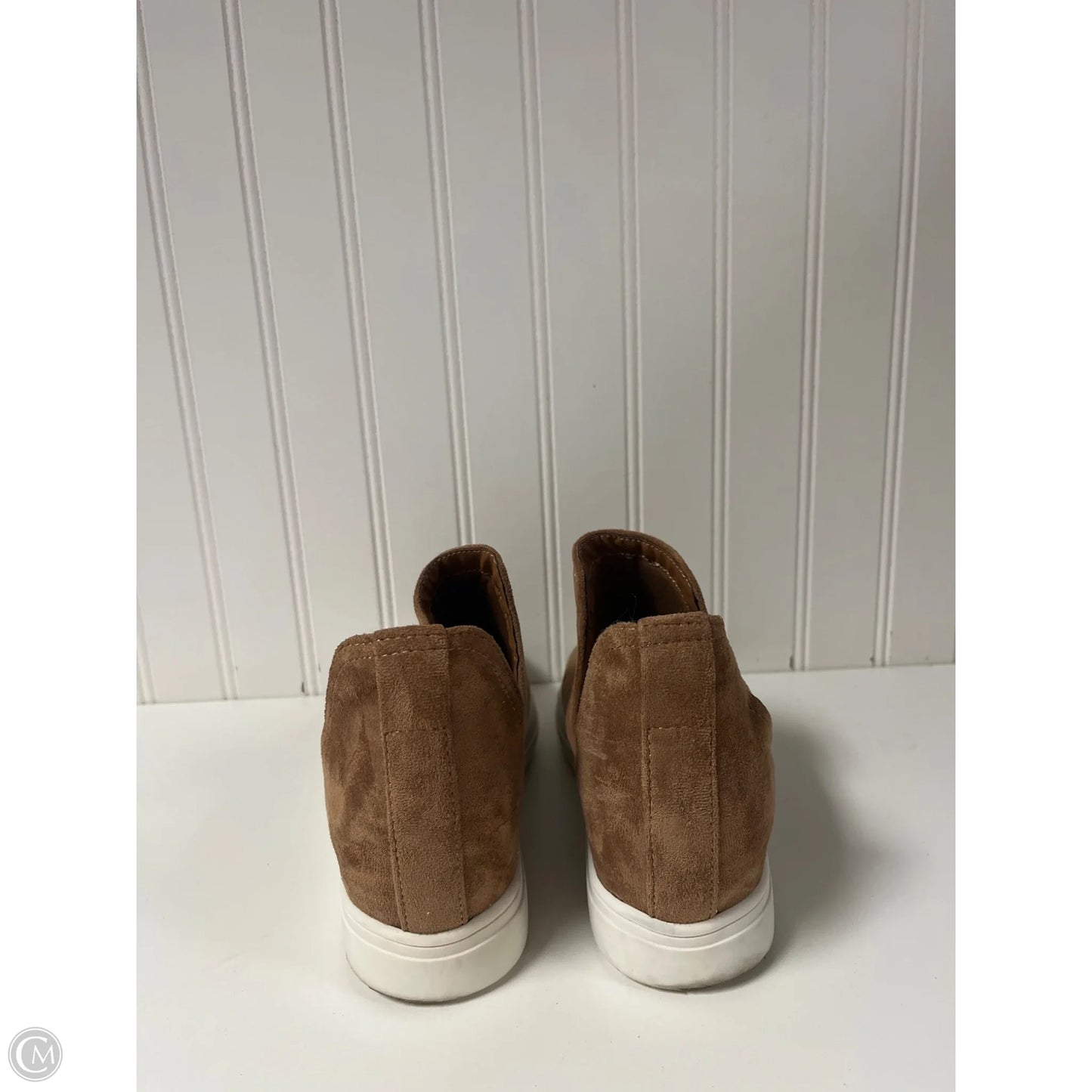 Shoes Sneakers By Cushionaire In Brown, Size: 7.5