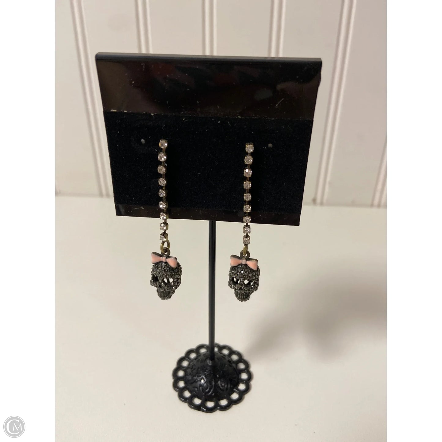 Earrings Dangle/drop By Clothes Mentor, Size: 1