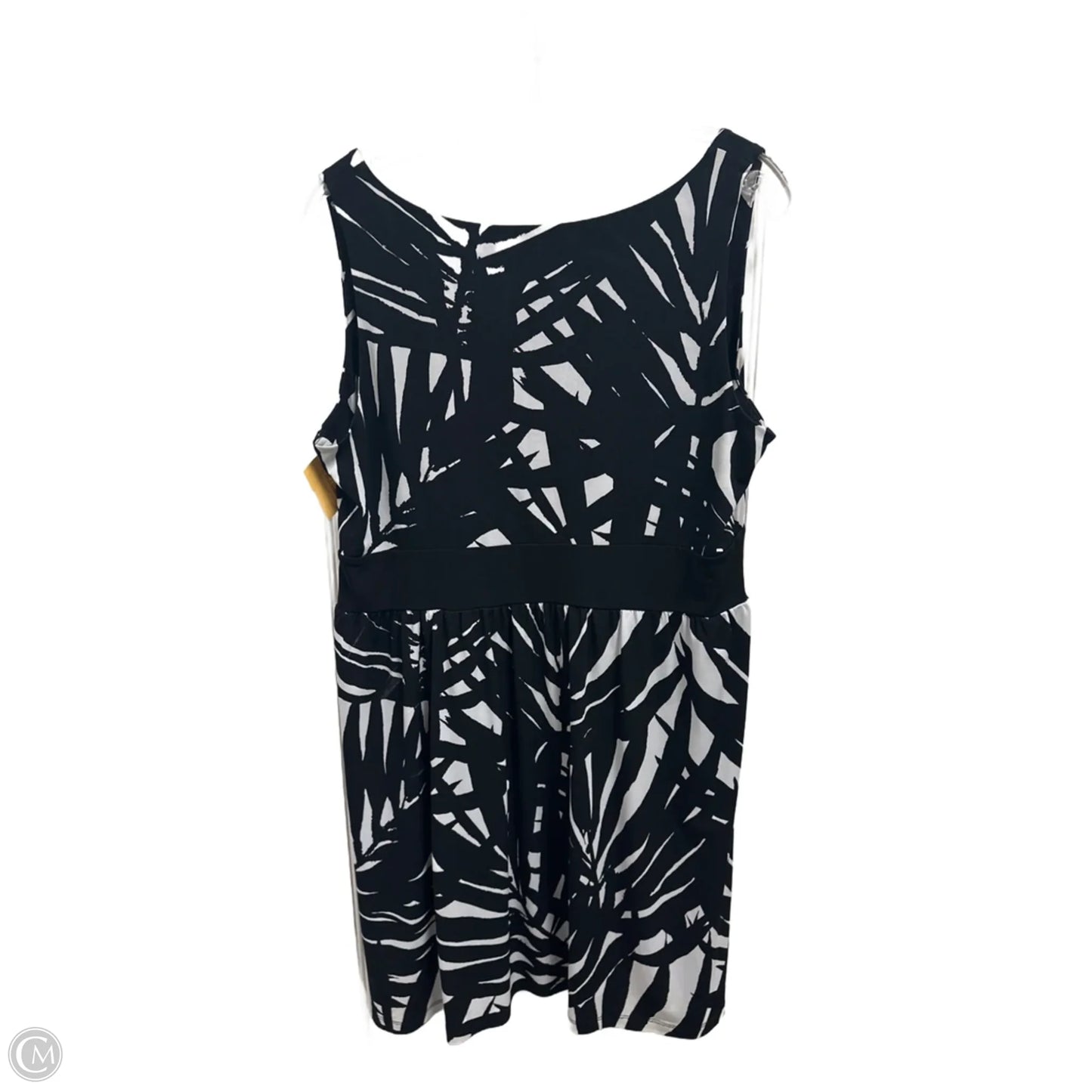 Dress Casual Short By Michael By Michael Kors In Black & White, Size: Lp