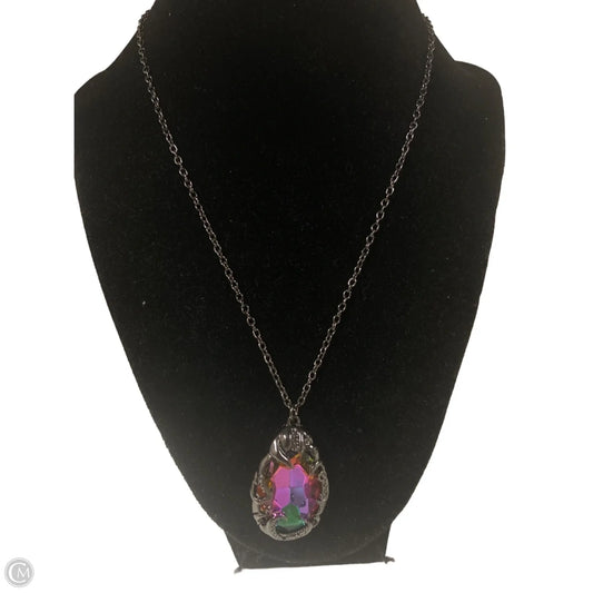 Necklace Pendant By Clothes Mentor, Size: 1