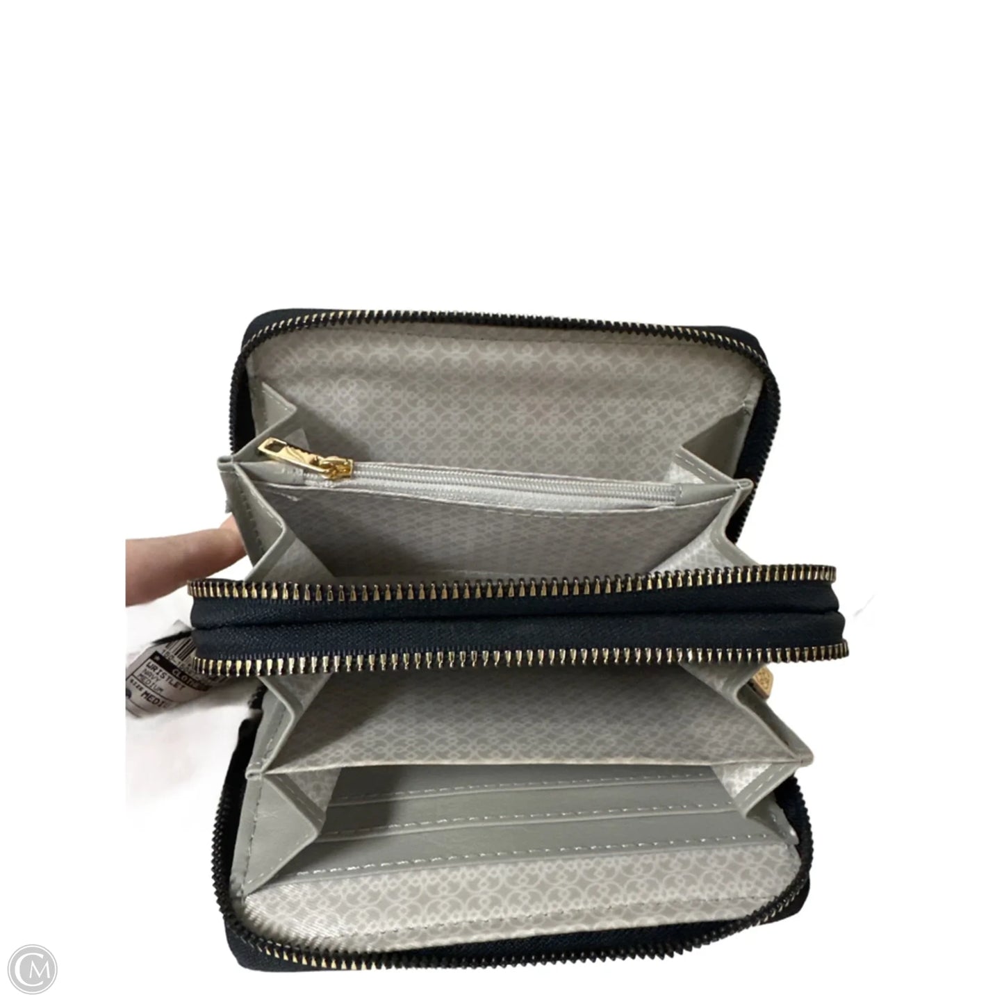 Wristlet By Clothes Mentor, Size: Medium