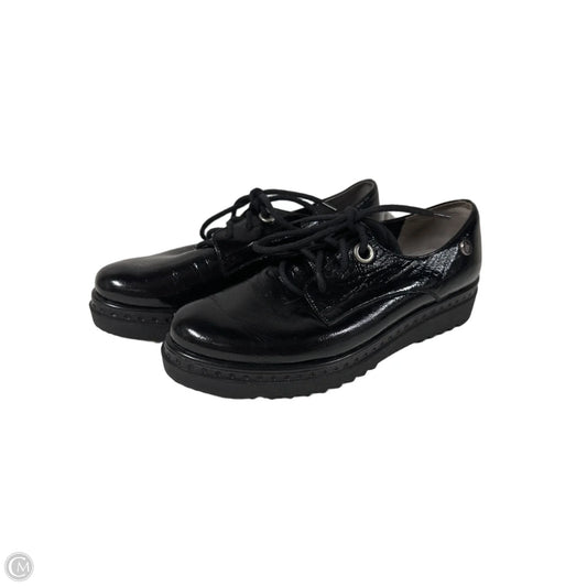 Shoes Flats By Clothes Mentor In Black, Size: 6