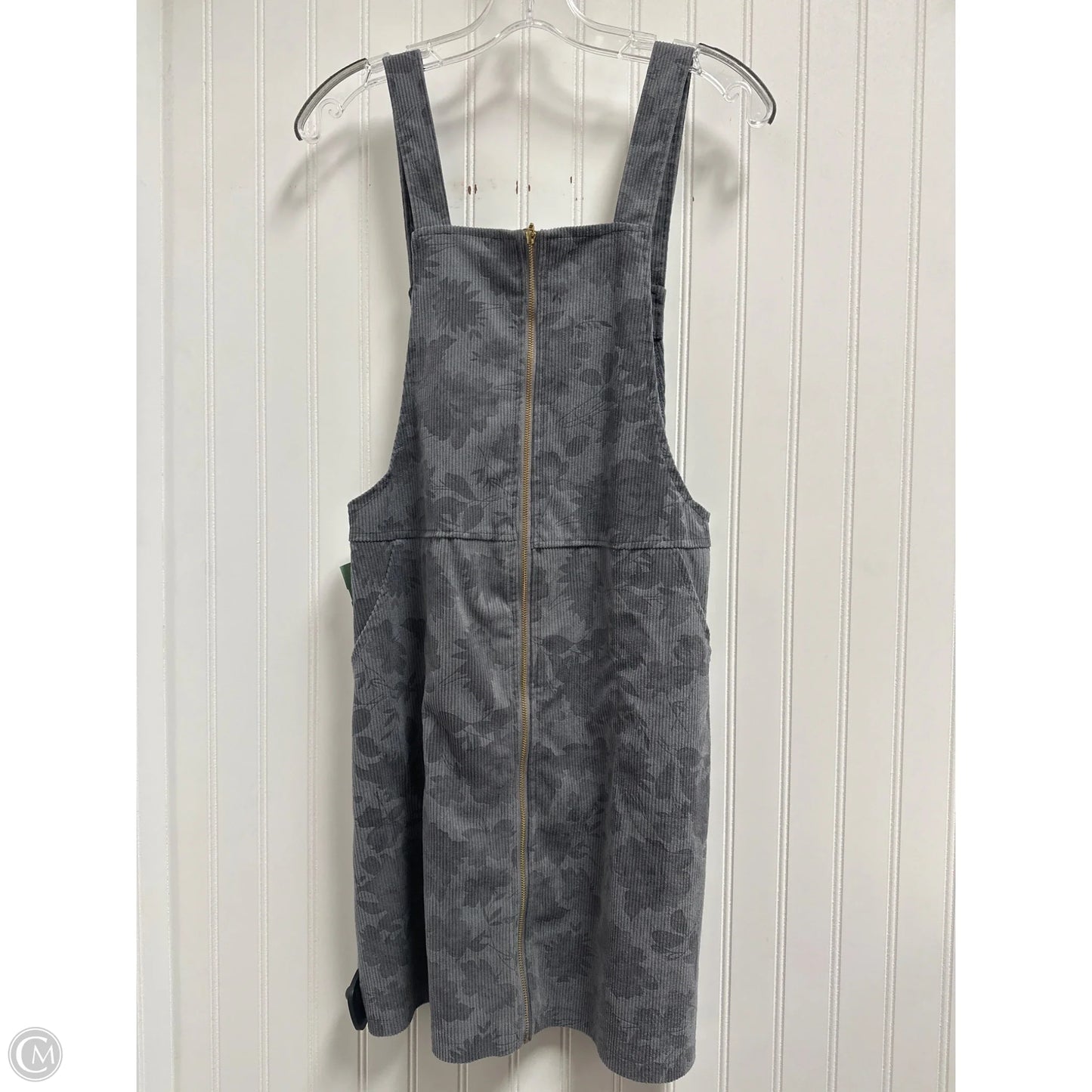 Dress Casual Short By Clothes Mentor In Grey, Size: S