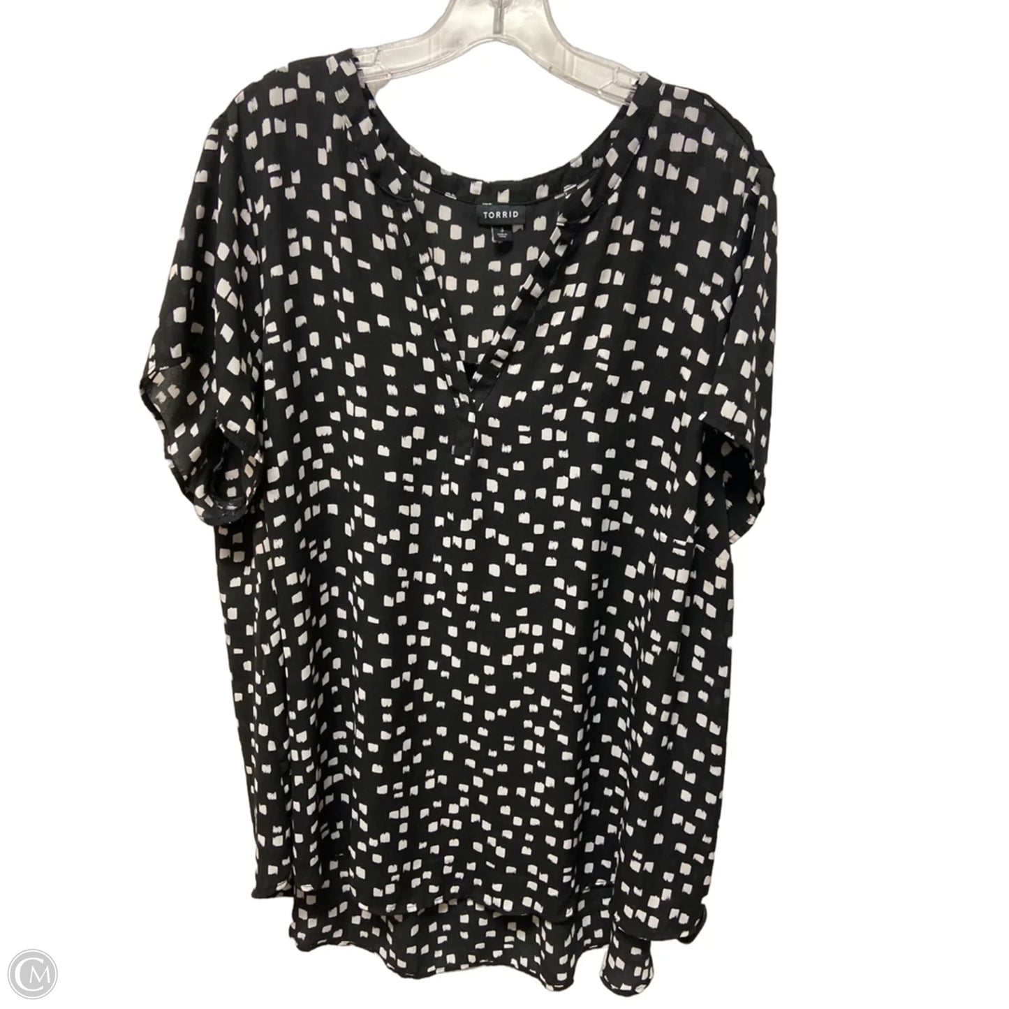 Top Short Sleeve Basic By Torrid In Black & White, Size: 3x