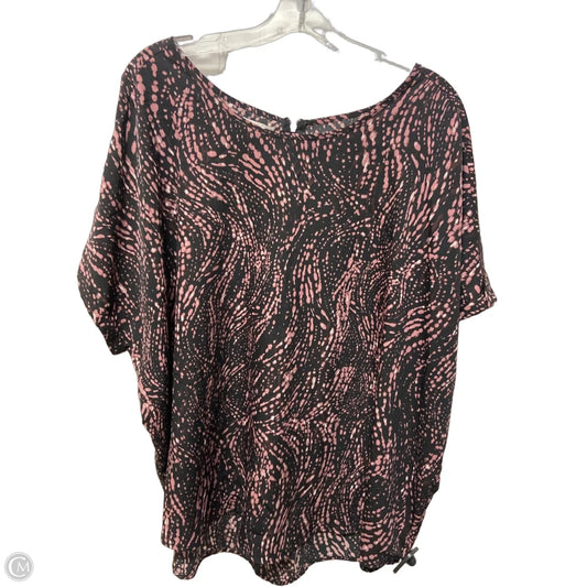 Top Short Sleeve Basic By Maurices In Black & Pink, Size: 3x