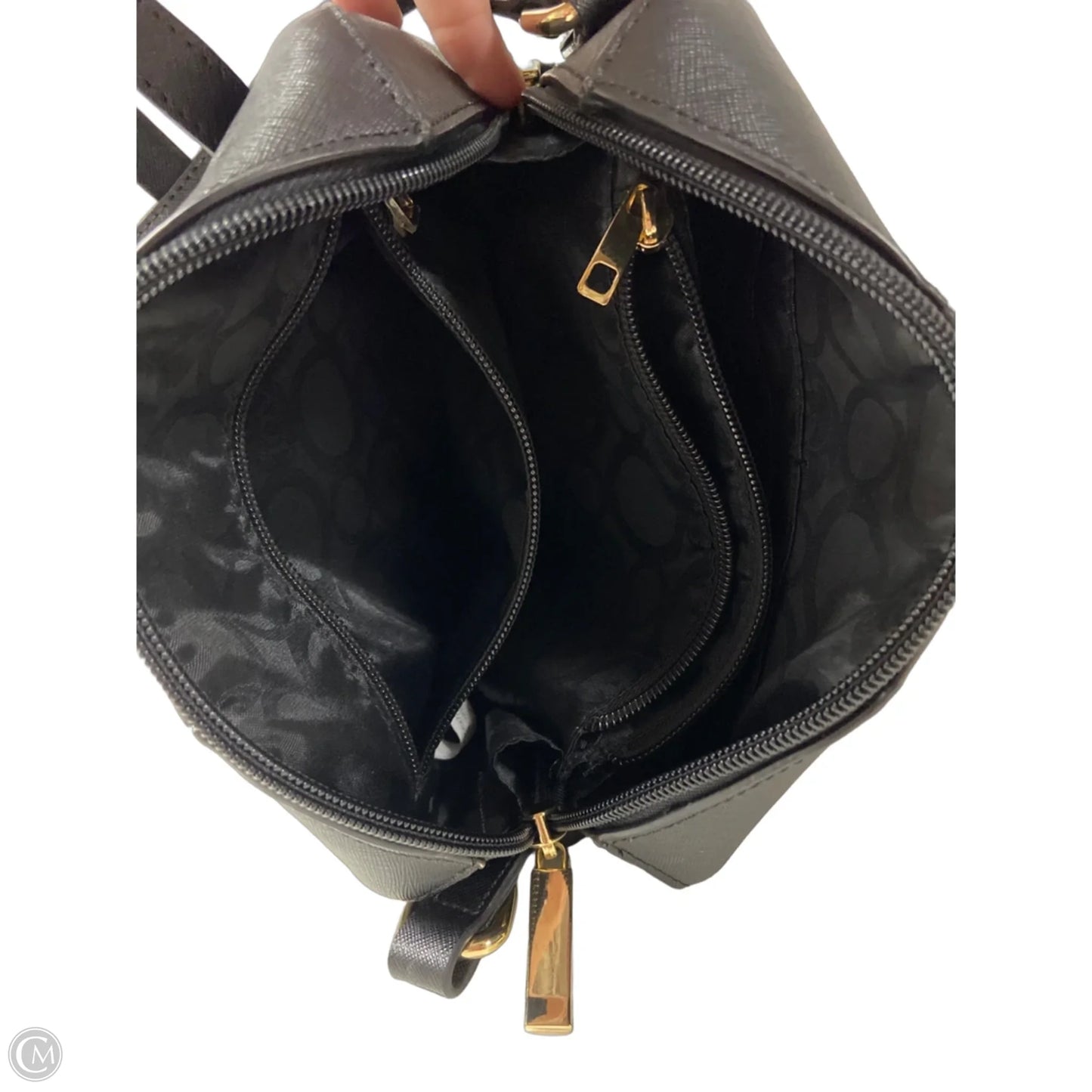 Crossbody By Clothes Mentor, Size: Medium