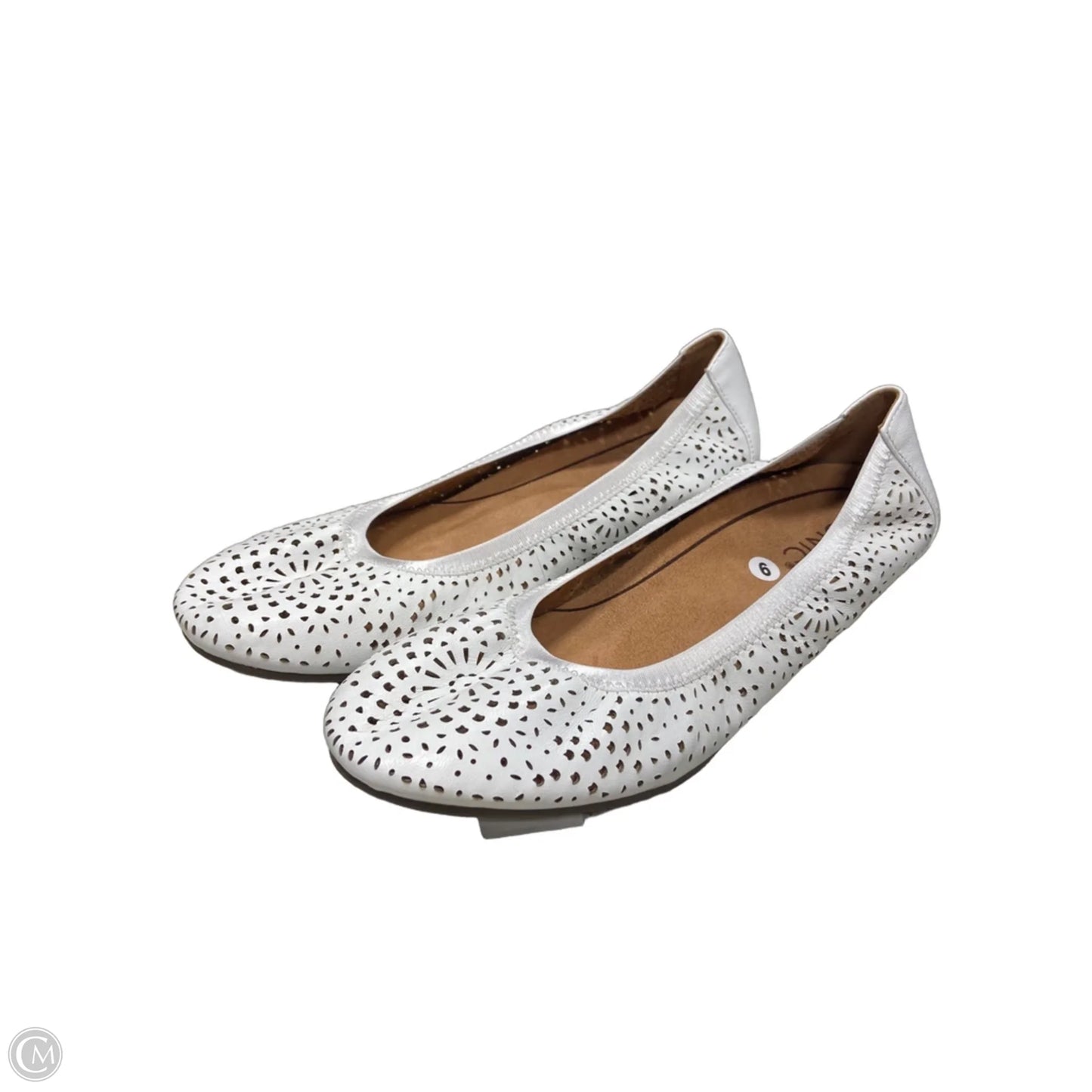 Shoes Flats By Vionic In White, Size: 9