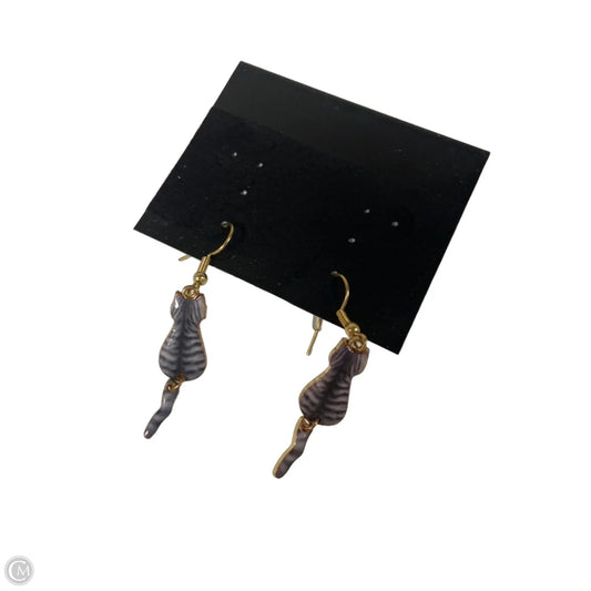 Earrings Dangle/drop By Clothes Mentor, Size: 1