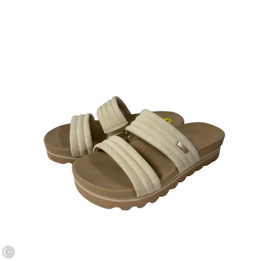 Sandals Flats By Reef In Beige, Size: 7