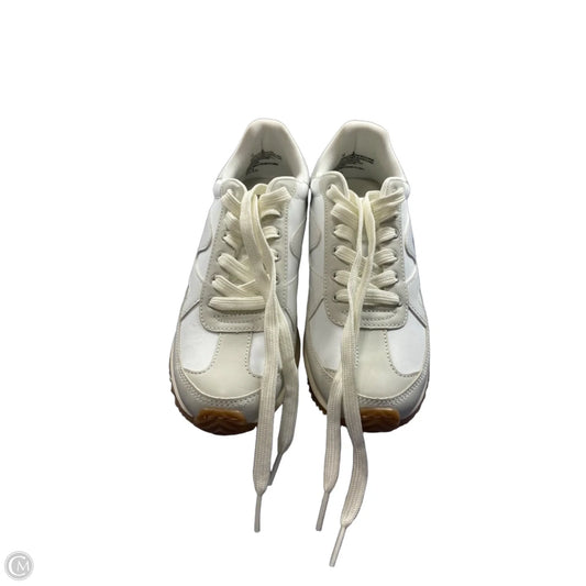 Shoes Sneakers By Universal Thread In White, Size: 7.5