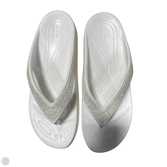 Sandals Flip Flops By Crocs In White, Size: 10