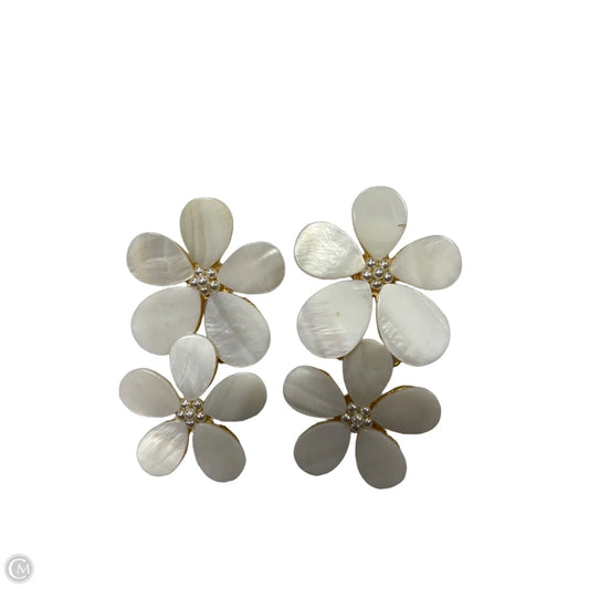 Earrings Statement By Clothes Mentor, Size: 1