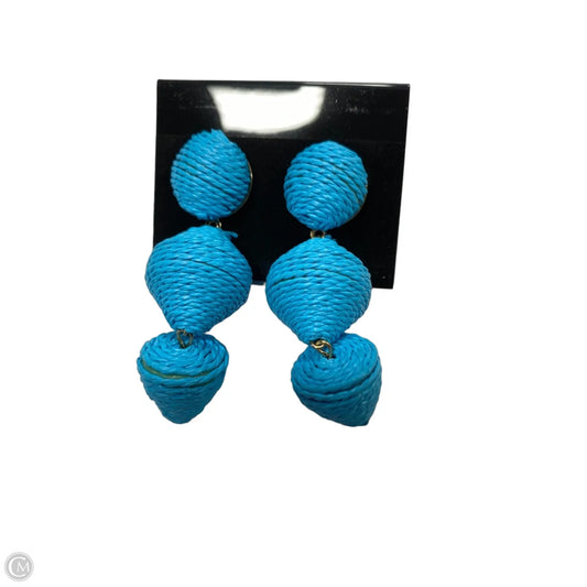 Earrings Statement By Clothes Mentor, Size: 1