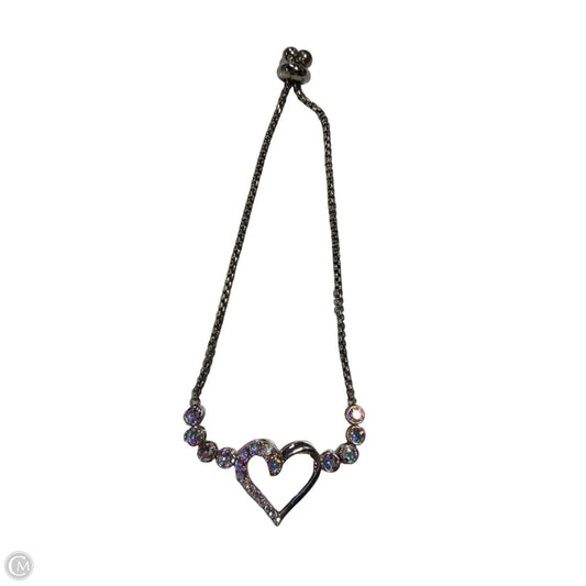 Bracelet Chain By Clothes Mentor, Size: 1