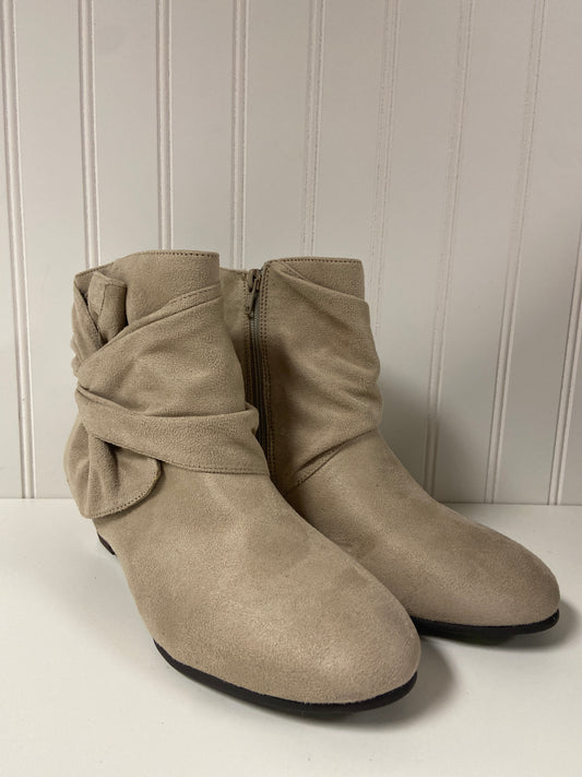 Boots Ankle Heels By Comfortview  Size: 8.5