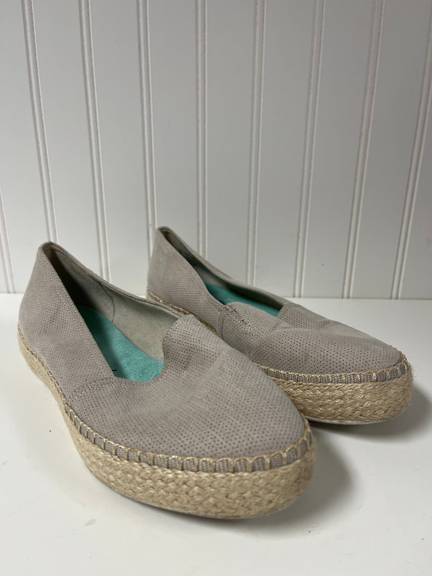 Taupe Shoes Flats Dr Scholls, Size 7